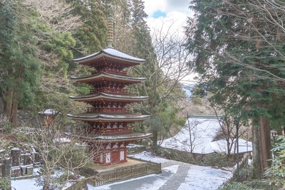 奈良・室生寺（女人高野）｜山あいの古寺で静けさと四季の彩りを味わう