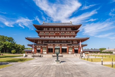 奈良・薬師寺｜薬師三尊像と東西両塔を巡る世界遺産さんぽ