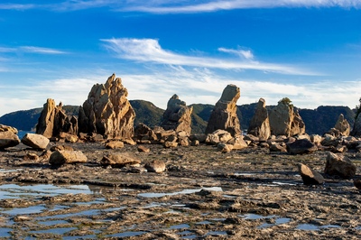 和歌山・橋杭岩｜日の出と奇岩を楽しむ海岸絶景ガイド