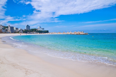 和歌山・白良浜｜白い砂浜と温泉を楽しむビーチリゾート