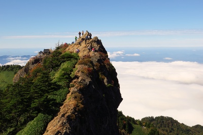 愛媛・石鎚山｜西日本最高峰で楽しむ登山と信仰のパワースポット