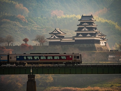 愛媛・大洲城｜木造復元天守と肱川の風景を楽しむ城下町散策