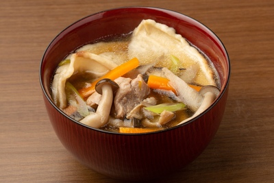 青森名物せんべい汁｜八戸の郷土鍋とおすすめ店・楽しみ方ガイド