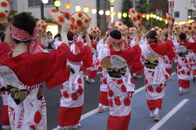 【山形花笠まつり】華やかに舞う笠踊り！東北の夏を彩る祭典 