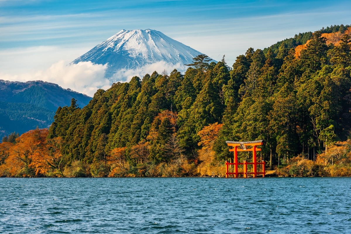 Enjoy Spectacular Views and Sightseeing at Ashinoko in Kanagawa! Experience the Nature and History of Hakone