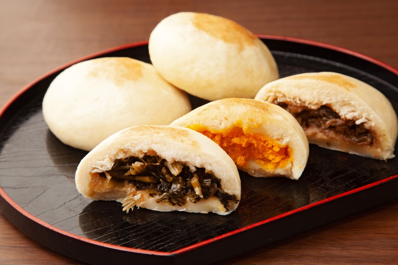 長野名物「おやき」— 伝統の味を楽しもう！
