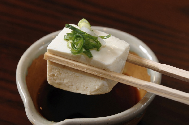 京都の冬の味覚「湯豆腐」— ほっこり温まる伝統料理の魅力