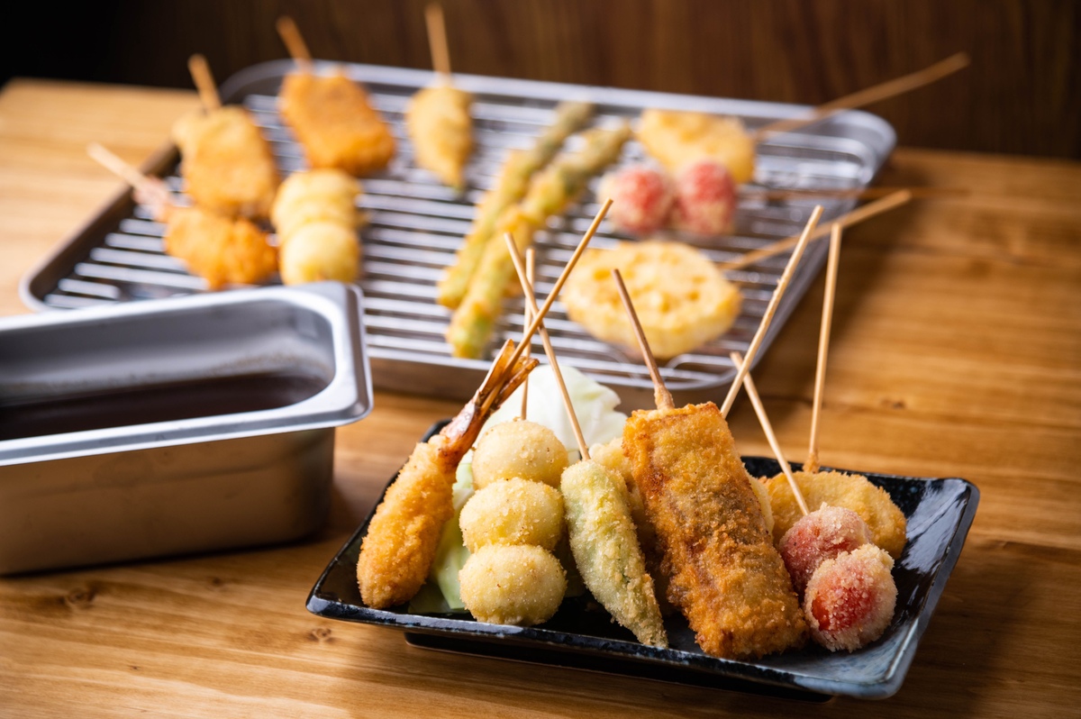 大阪名物「串炸」！禁止二次蘸酱的绝品美食