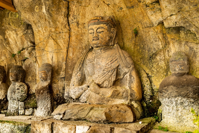 国宝・臼杵石仏の魅力！千年の歴史が刻まれた石の仏像群