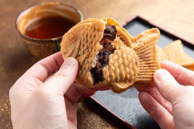 たい焼きはどんな食べ物？味や種類、食べ方を紹介