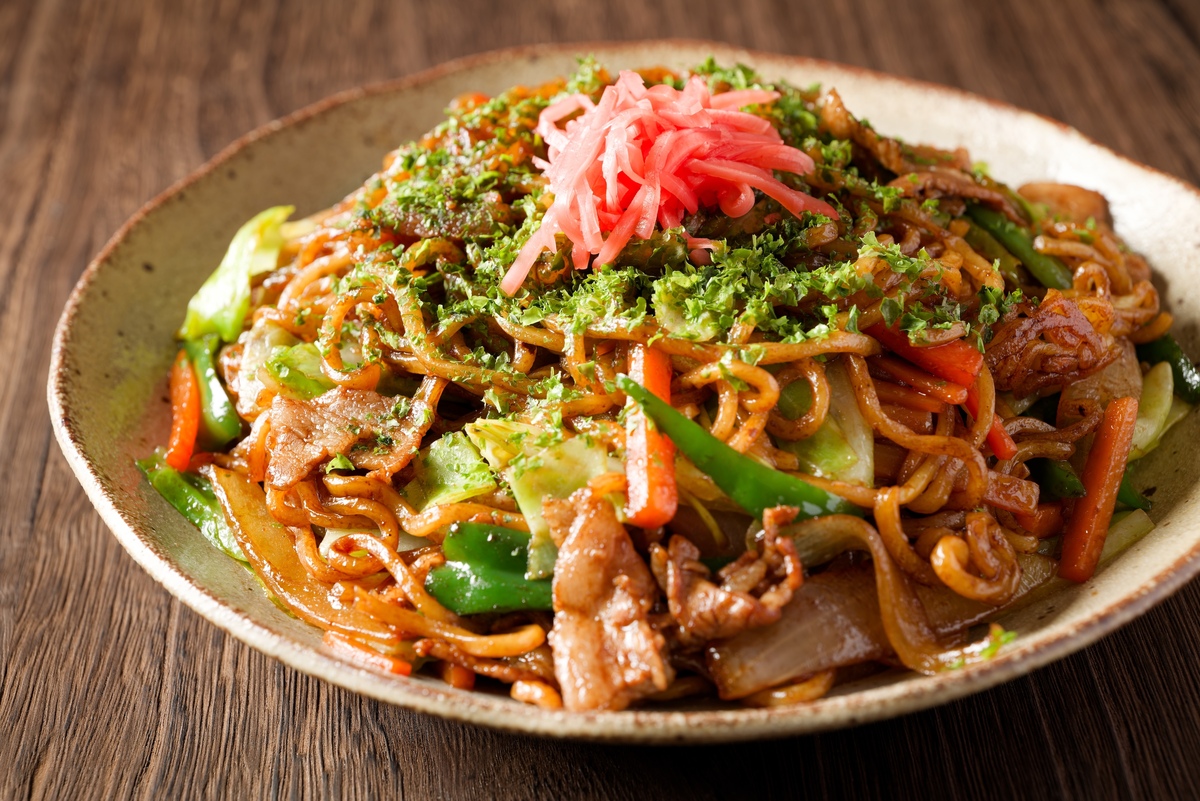 焼きそば｜中華麺の鉄板料理、ソース・塩・あんかけと具材の選び方 