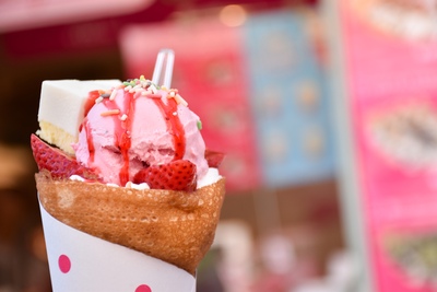 日本のクレープの楽しみ方と食べ歩きの基本