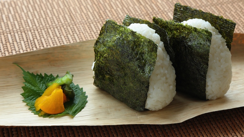 初めての日本旅行で知りたいおにぎりの種類と具の選び方ガイド