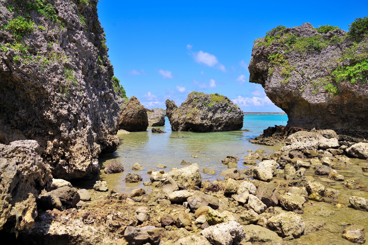 浜比嘉島観光ガイド｜神話と集落風景をめぐる静かな島歩き