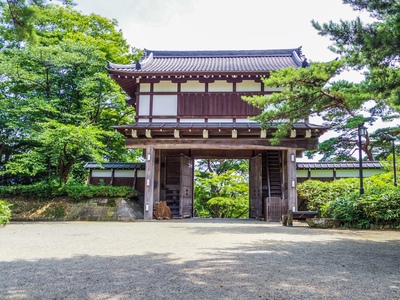 千秋公園の見どころ案内｜久保田城跡と四季の風景を楽しむ