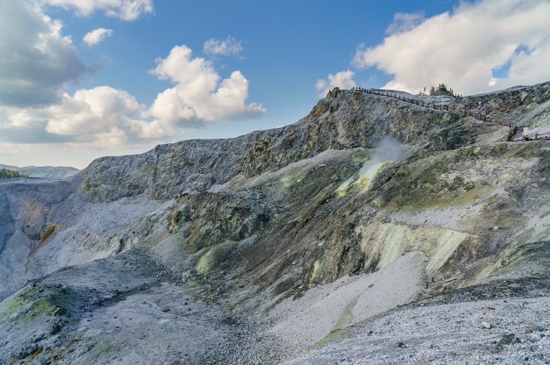 가와라게 지옥 가이드｜아키타 유자와 하얀 산과 분기 명소