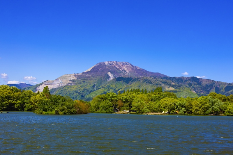 初めてでもわかる伊吹山｜花と絶景を楽しむ山頂散策