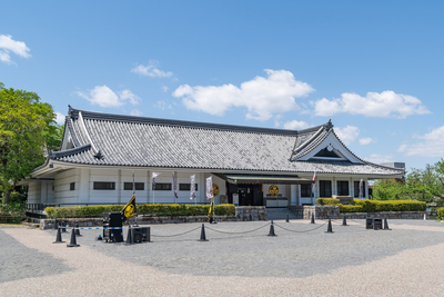 Ieyasukan Okazaki: Lịch sử Tokugawa Ieyasu và võ sĩ Mikawa