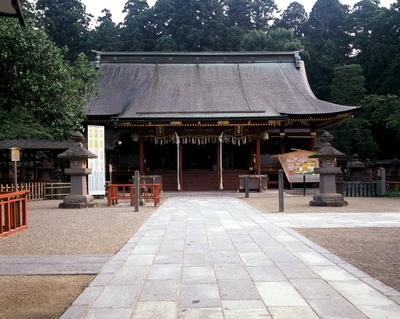 宮城・塩釜神社｜港町を見下ろす歴史ある社と絶景ビュー