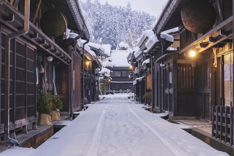 三町筋で楽しむ高山散策｜町家、用水、酒ばやしの風景