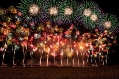 秋田・大曲の花火｜競技大会で日本一の夜空を楽しむ方法