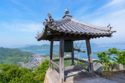 因島・白滝山で出会う瀬戸内の眺望と五百羅漢の歩き方