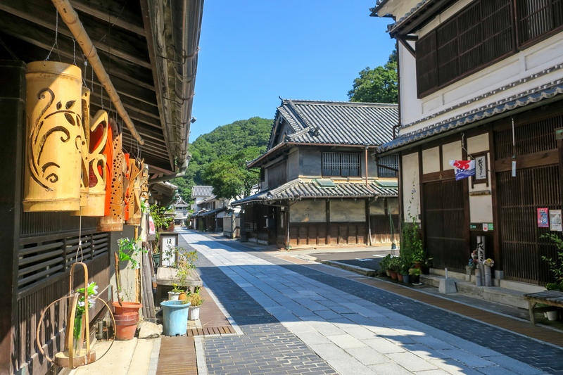 廣島竹原老街｜鹽田文化與格子窗町家散步