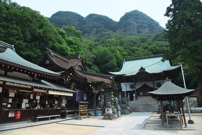 Guide du temple Yakuriji à Takamatsu et du mont Goken sacré