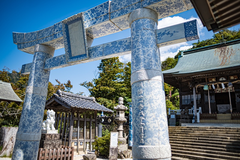 陶山神社で有田焼の歴史と磁器の鳥居にふれる静かな参拝の旅