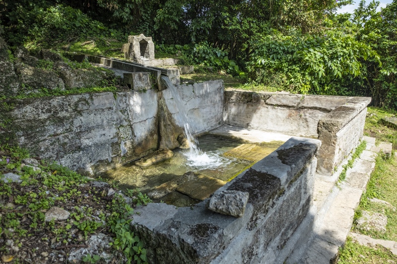 垣花樋川｜沖縄南城市で湧水と石畳を静かに味わう小さな旅