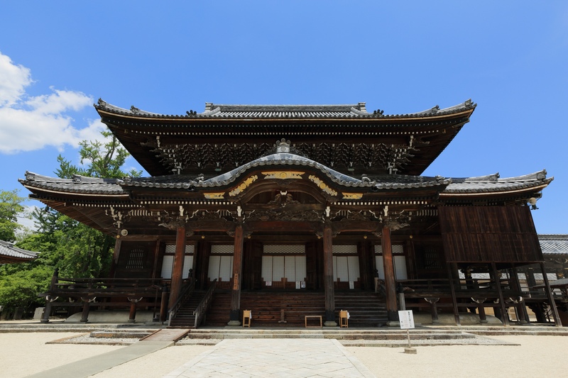 真宗高田派本山 専修寺で国宝伽藍と一身田寺内町を歩く静かな旅