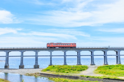 สะพานรถไฟโซโกกาวะ อาบุ｜สะพานสายซันอินริมทะเลญี่ปุ่น