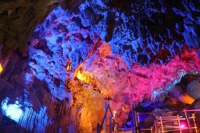 CAVE OKINAWA: Wisata Gua Stalaktit Misterius di Uruma, Okinawa