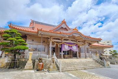 普天満宮の参拝ガイド｜洞穴と奥宮をめぐる沖縄・宜野湾の神社の歩き方