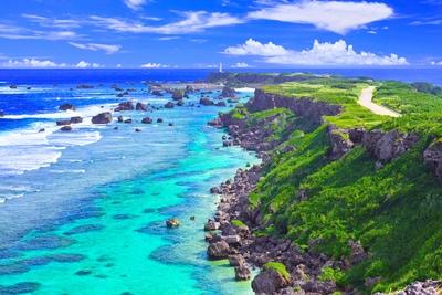 Cape Higashi-Hennazaki Guide: Miyako Island Lighthouse