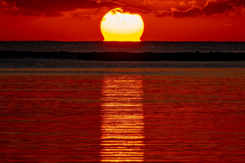 Shinri Beach Guide: Kume Island Sunsets and Lagoon Walks