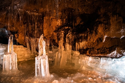 Narusawa Ice Cave & Fugaku Wind Cave | Lava Cave Guide