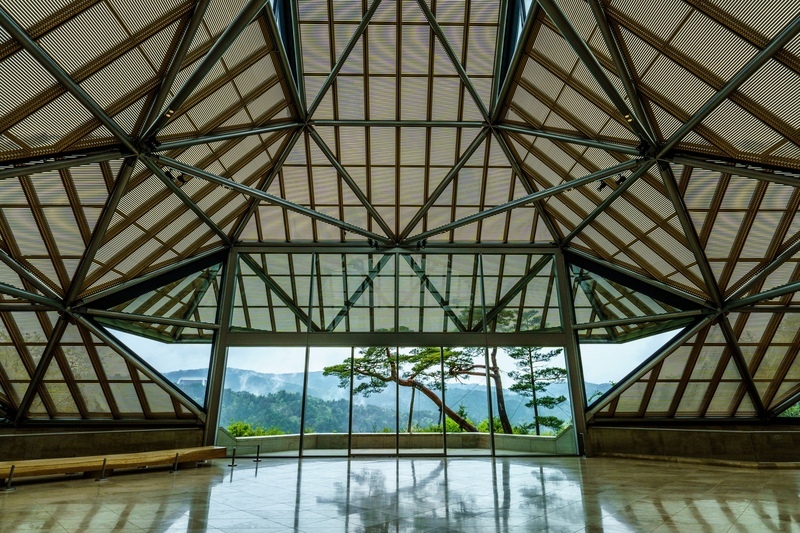 山の中の美術館・MIHO MUSEUM｜建築と古代美術を探訪