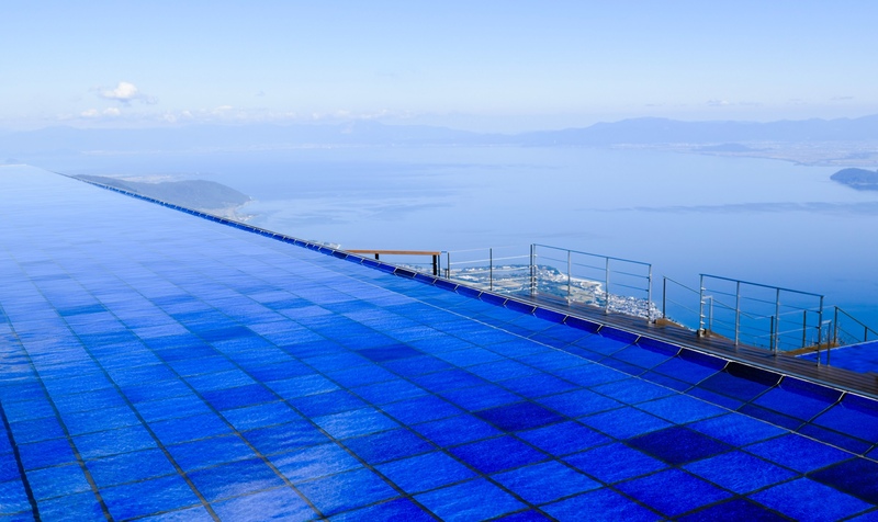 滋賀の絶景スポット10選｜湖上の鳥居と山上から琵琶湖を望む