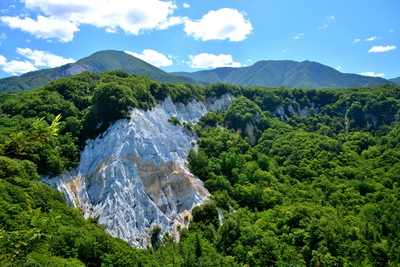 ¿Por qué Nihon Canyon es blanco? | Acantilados y Juniko
