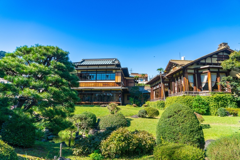 熱海・起雲閣に重なる別荘と旅館の記憶｜和館・洋館と日本庭園を読む