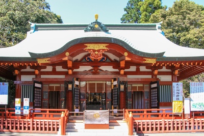 神部神社を軸に静岡浅間神社を知る｜駿河国総社・極彩色の社殿群