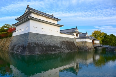 骏府城公园｜三重护城河、复原橹与庭园