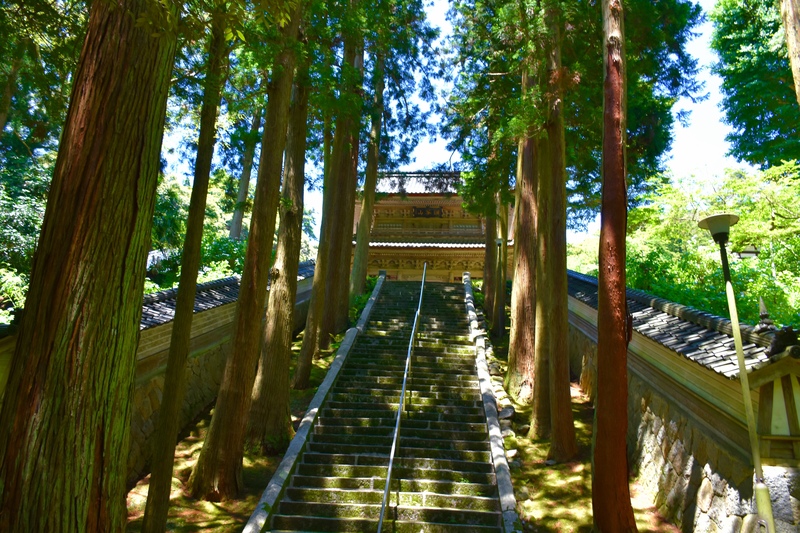 羽咋の永光寺で禅の源流へ｜瑩山禅師の足跡と山寺の伽藍を読む