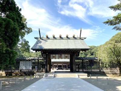 宮﨑神宮の見どころは？狭野杉の社殿と神話、参拝の流れ・アクセス