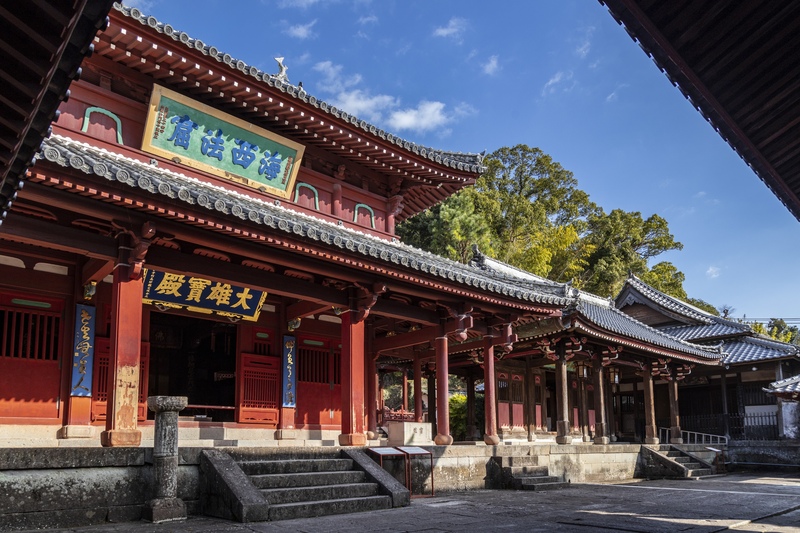 長崎・崇福寺の建築を味わう｜門と堂宇、参拝マナーの見どころ