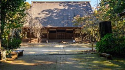 千葉・飯高寺で講堂と杉林をたどる｜飯高檀林の歴史と見学の心得